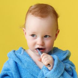 Lubby Зубная щётка с ограничителем 6+